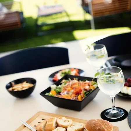 Macaronesia 아데제