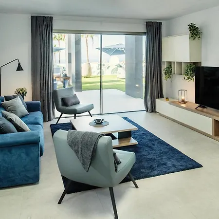 Macaronesia - Seaviews, Large Terrace, Private Heated Pool & Bbq Vila *